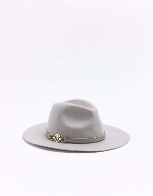 Light grey store fedora hat