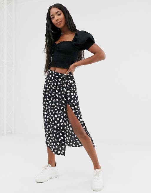 River Island x Caroline Flack - Midirok met knopen en verfstrepen