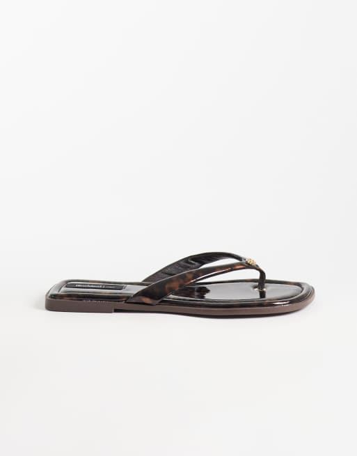 River Island – Zehenstegsandalen in Dunkelbraun mit Metalldetail in Schildpatt-Optik, 3 von 4