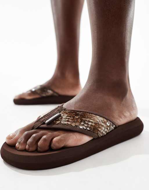 Rocketdog Spotlight olney sequin flip flop in brown