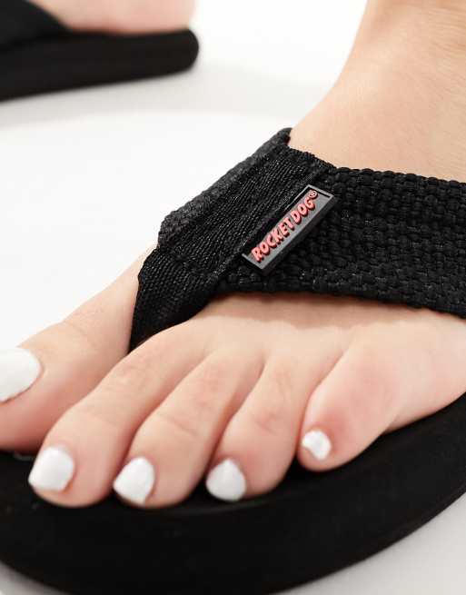 Black dog flip flops best sale