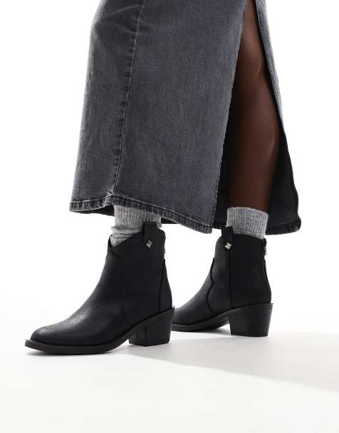 Rocketdog Yolanda ankle boots in black - view 1