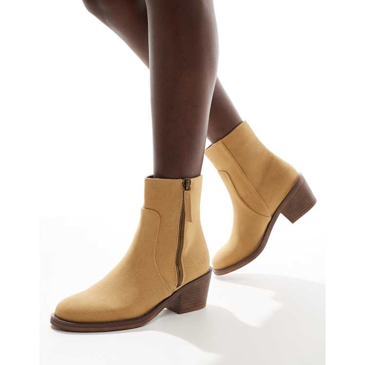 Rocket dog knockout boots deals