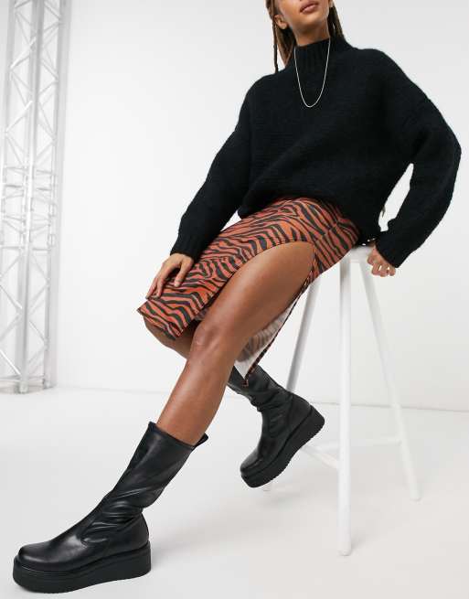 Rokoko - Bodycon-midinederdel med slids på låret i tigerprint