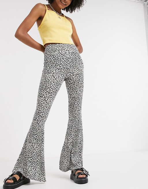 Rokoko flared trousers in leopard print