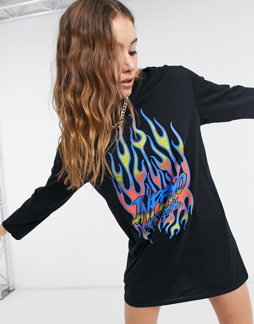 rokoko -  – Langärmliges Oversize-Shirtkleid mit Flammengrafik-Schwarz