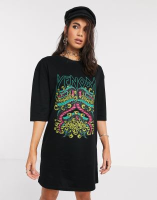 snake t shirt dress