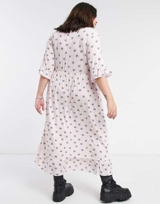 rokoko plus maxi smock dress with ruffle hem in vintage daisy print
