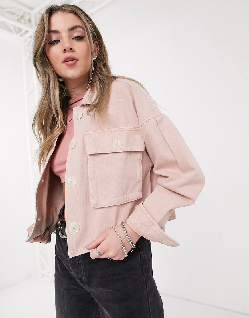 фото Розовая парусиновая куртка с карманами bershka-розовый