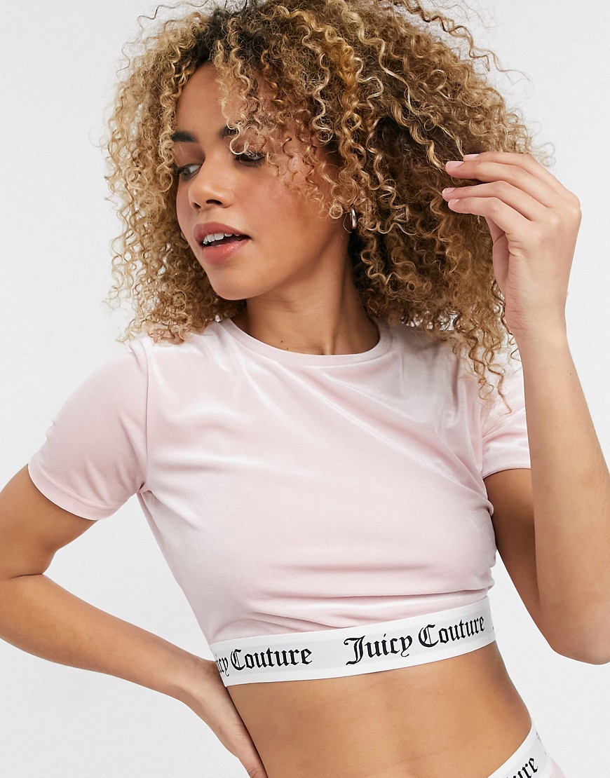 фото Розовая укороченная футболка от комплекта для дома с логотипом по нижнему краю juicy couture-розовый цвет