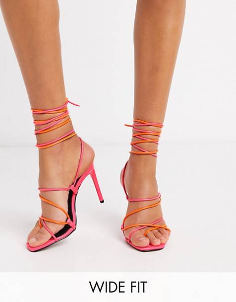 Розово-красные босоножки на каблуке для широкой стопы с завязками ASOS DESIGN