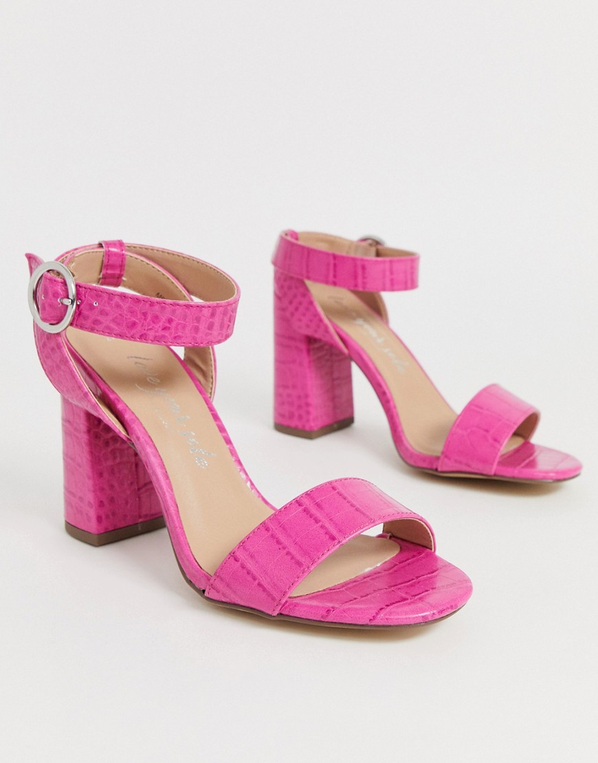 фото Розовые босоножки на каблуке с эффектом крокодиловой кожи new look-розовый