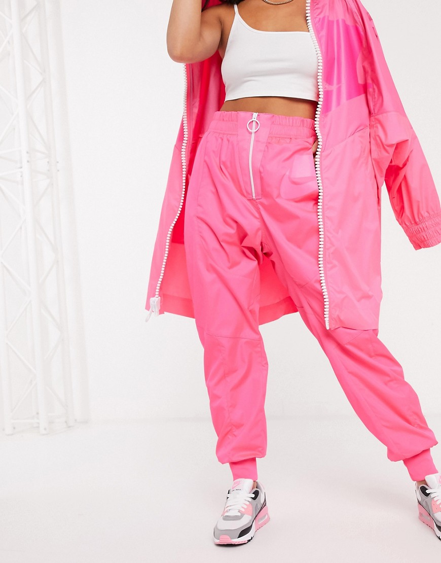 фото Розовые брюки карго с завышенной талией nike-розовый