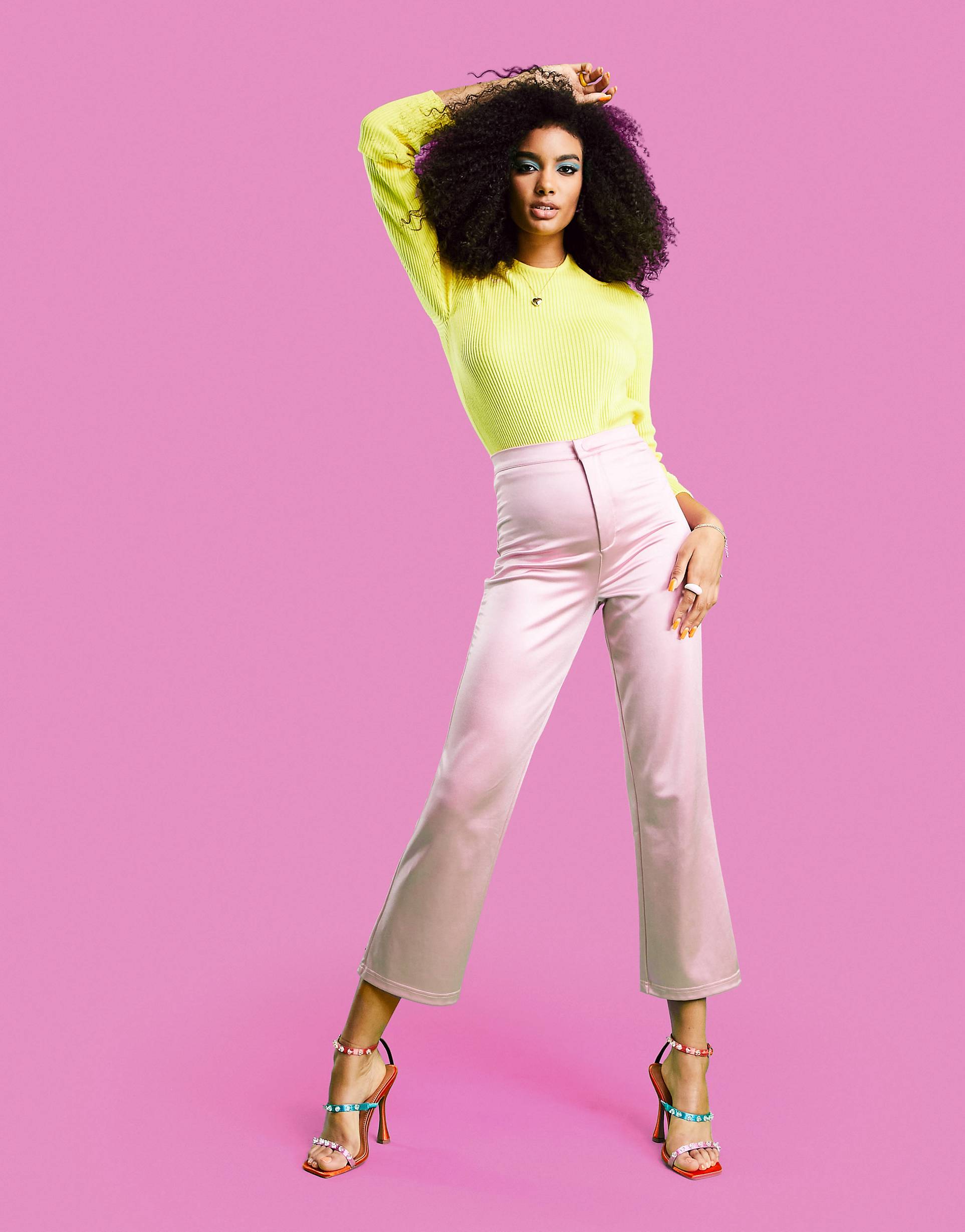 Розовые узкие брюки в стиле диско ASOS DESIGN, 1 из 4.