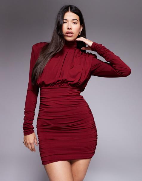 Ruched & Ready – Hourglass – Hochgeschlossenes, figurbetontes Minikleid in Dunkelrot mit Schulterpolstern und Drapierung - view 1