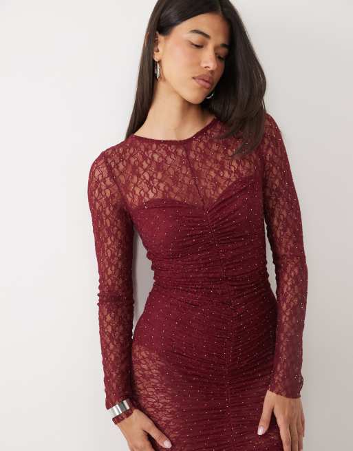 Ruched & Ready lace hotfix ruched front fishtail hem maxi dress in burgundy, 3 of 4