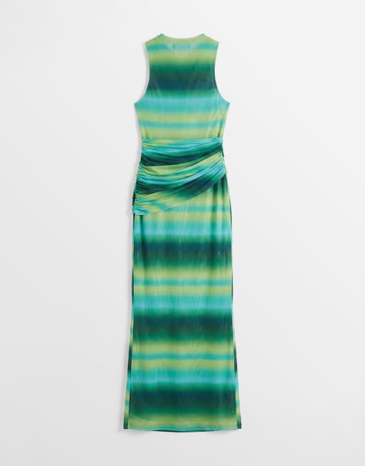 Ruched & Ready - Maxikjole i mesh med krydsende racerhals og draperet talje i blåt/grønt ombre-design, 6 af 7
