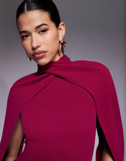 Ruched & Ready – Minikleid in Kirschrot mit hohem, überkreuztem Kragen und offenen Cape-Ärmeln, 3 von 4