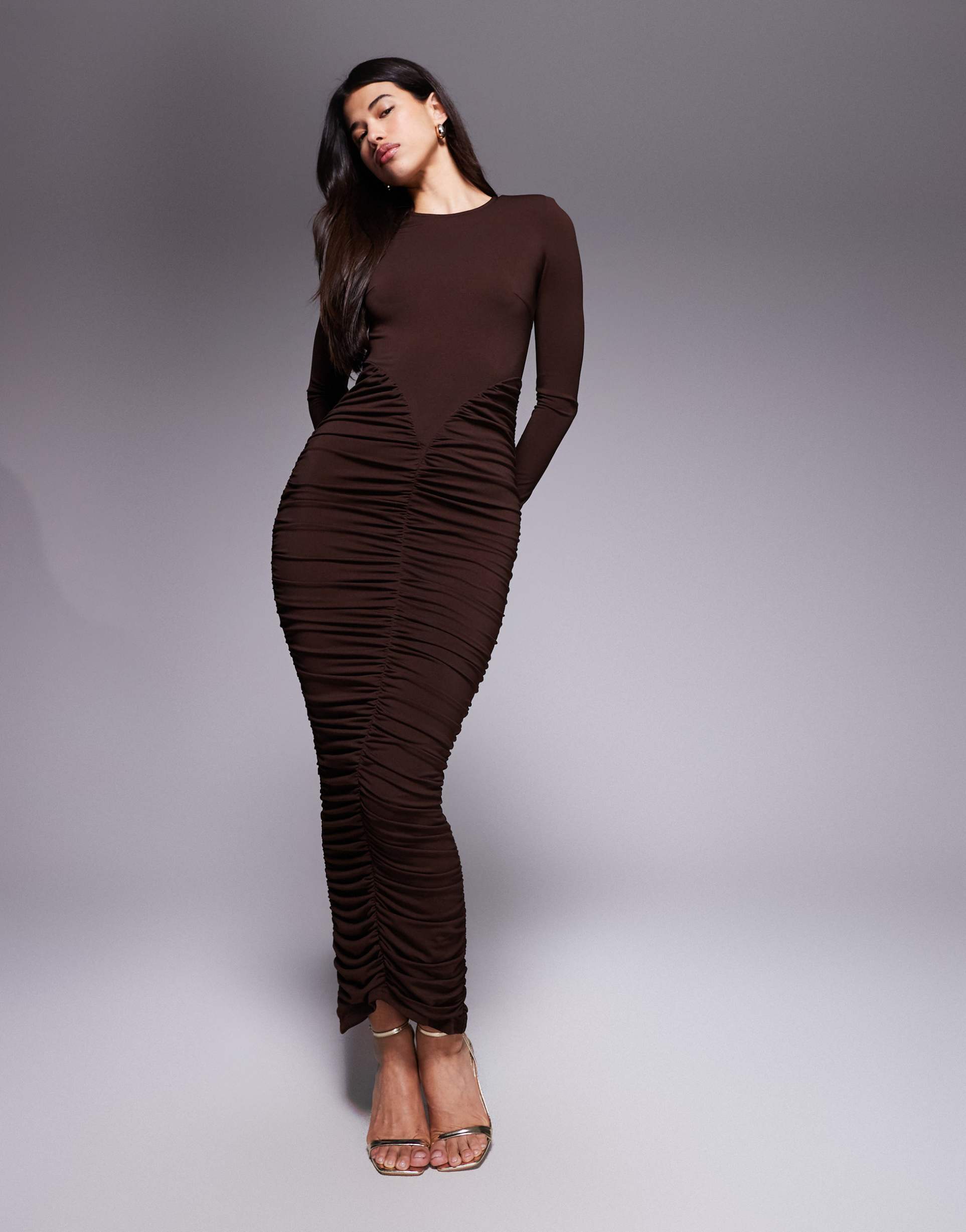 ruched & ready sculpting ruched detail bodycon maxi dress in chocolate