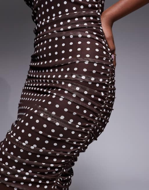 Ruched Ready - Vormgevende maxi jurk van mesh met hoge hals en gedrapeerde fishtail-zoom in chocoladebruin met stippen, 3 van 4