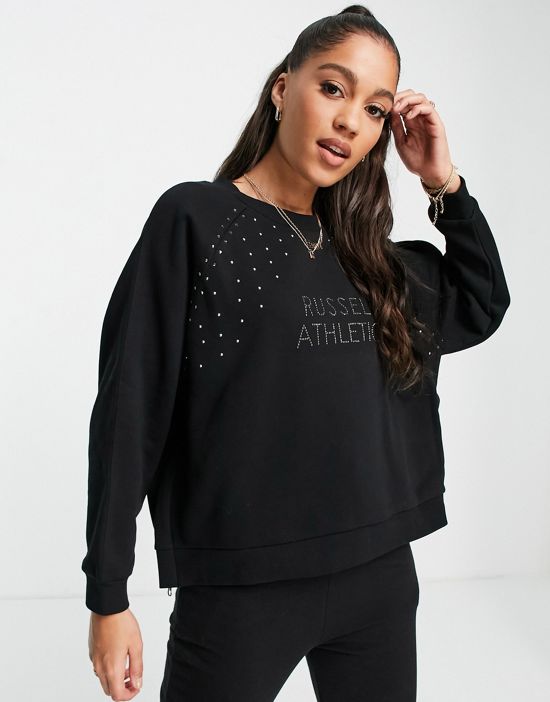 https://images.asos-media.com/products/russell-athletic-crew-neck-stud-sweatshirt-in-black/200330896-3?$n_550w$&wid=550&fit=constrain