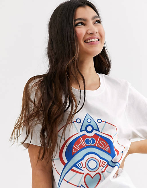 Sadie Williams Choose Love T-shirt