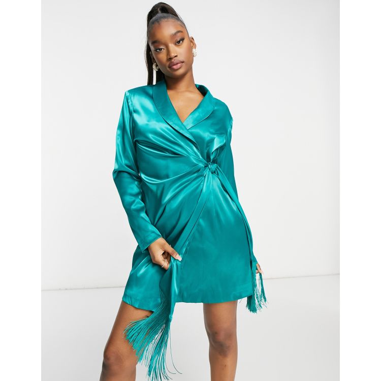 emerald green oversized ring detail blazer dress 4th & Reckless Petite ruched back blazer dress in green