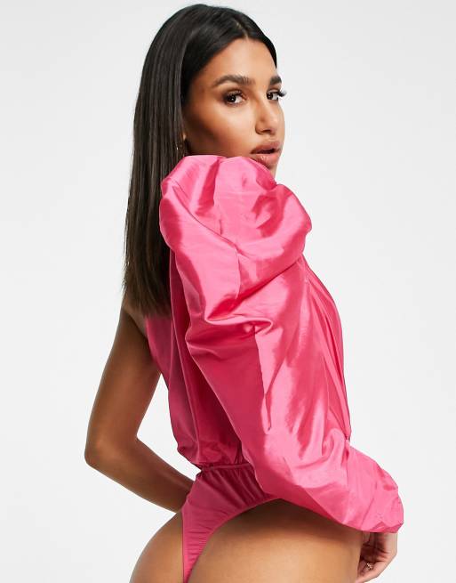 Saint Genies – Body aus Satin mit One-Shoulder-Puffärmel in fuchsiafarben, 2 von 4