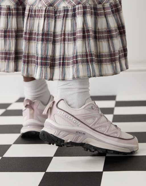 Salomon XT-6 Expanse trainers in white and pink