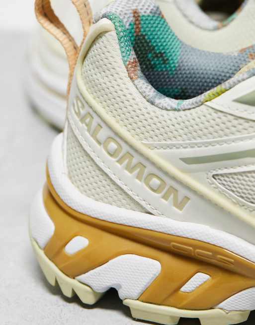 Salomon XT-6 Expanse unisex trainers in vanilla ice / desert sage / taffy, 4 of 4