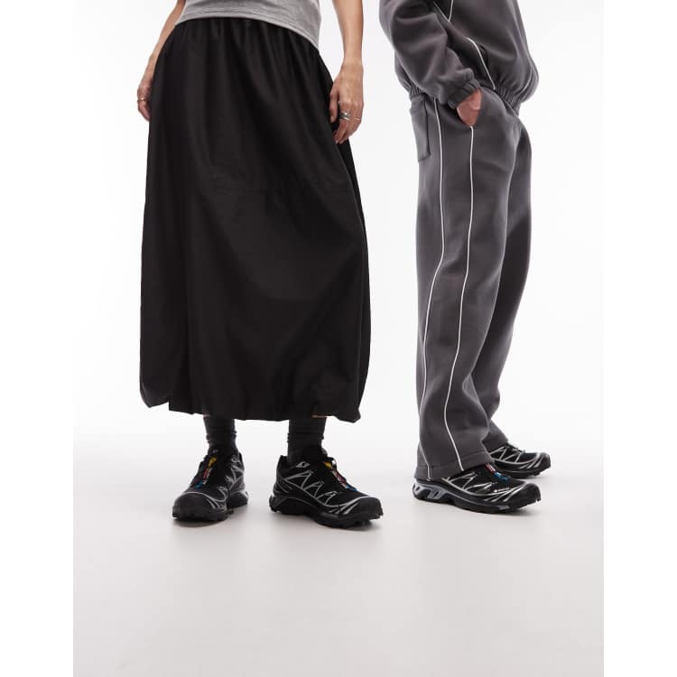 Salomon XT-6 GTX unisex trainers in black ASOS