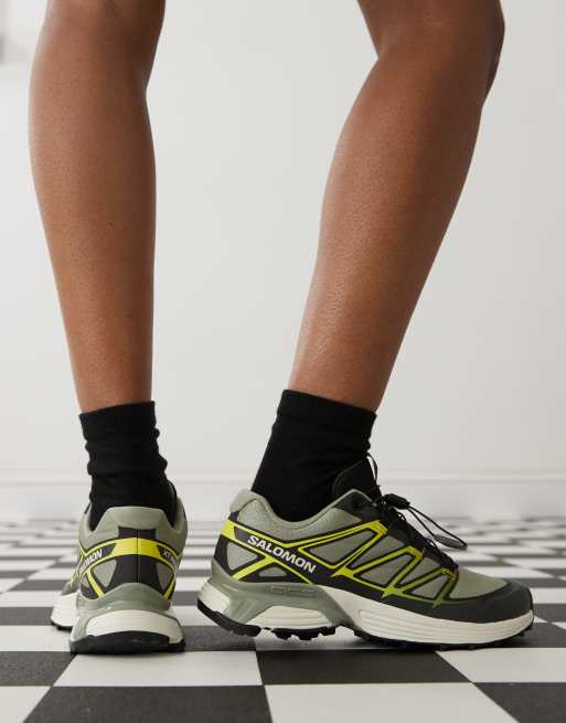Salomon - XT-Pathway 2 - Sneakers in groen en geel | ASOS