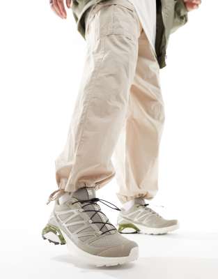 Salomon – XT-Pathway – Sneaker in Vintage Khaki/Vanilla Ice/Mayfly