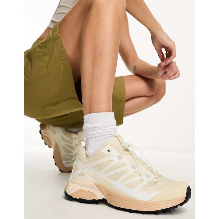 Salomon XT-Pathway unisex trainers in bleached sand hazelnut and 