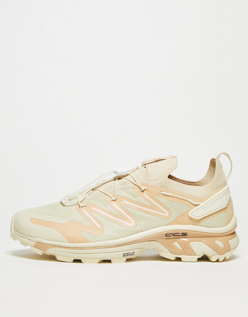 Salomon XT-Rush 2 trainers in bleached sand hazelnut and white-Neutral
