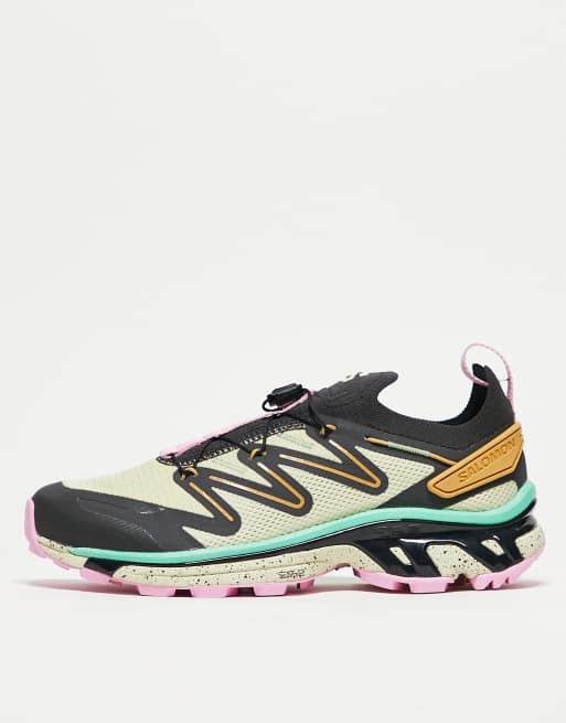 Salomon XT-Rush 2 unisex trainers in Moth / Phantom / Taffy