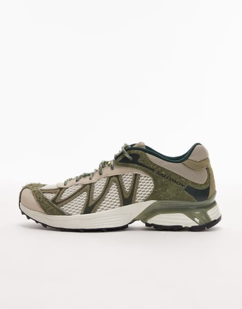 Salomon - XT-Whisper - Geborduurde sneakers in kaki - view 1