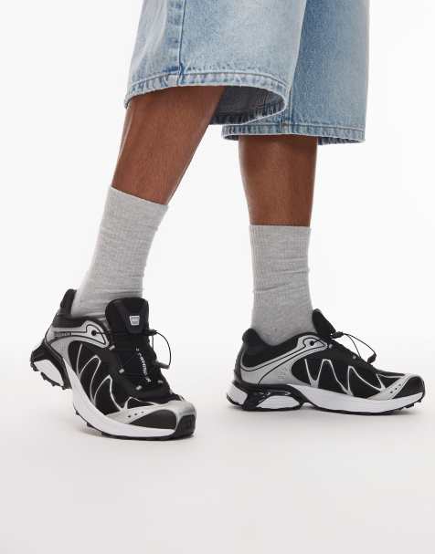 Salomon – XT-Whisper – Sneaker in Schwarz und Silber - view 1