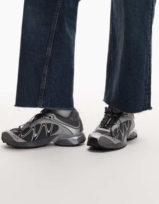 Salomon XT-Whisper trainers in silver, 2 of 5