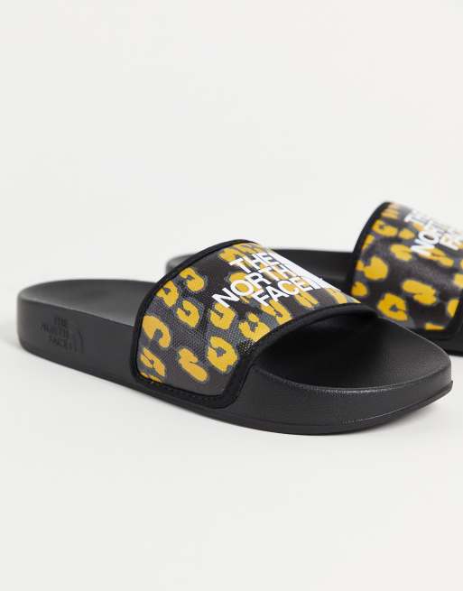 Sandalias amarillas con estampado de leopardo Camp III de The North Face 