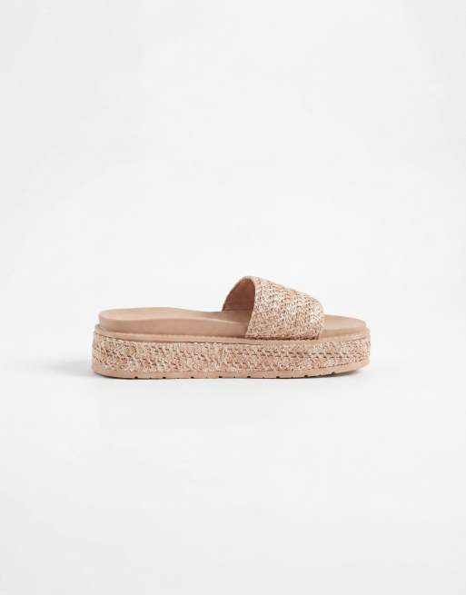 Sandalias beis con plataforma de rafia de South Beach, 8 de 8