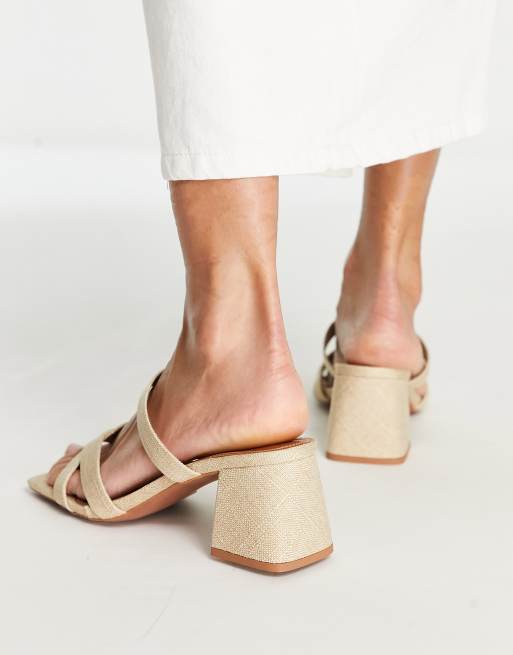 Sandalias beis de tacón medio con tiras cruzadas Herbie de ASOS DESIGN, 2 de 4