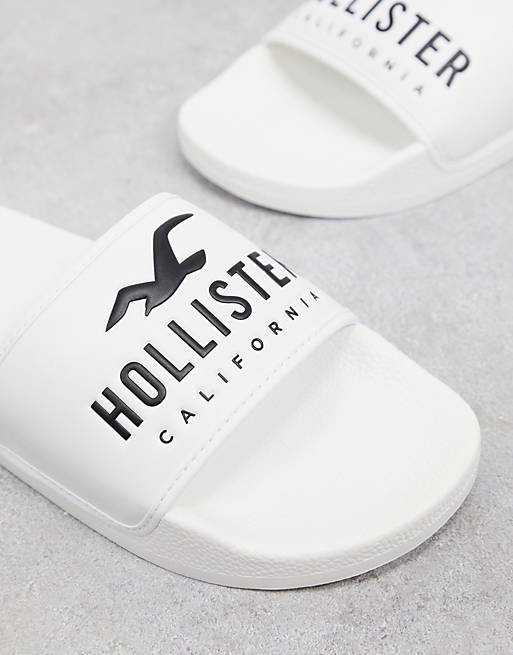 Sandalias blancas con logo icónico de | ASOS