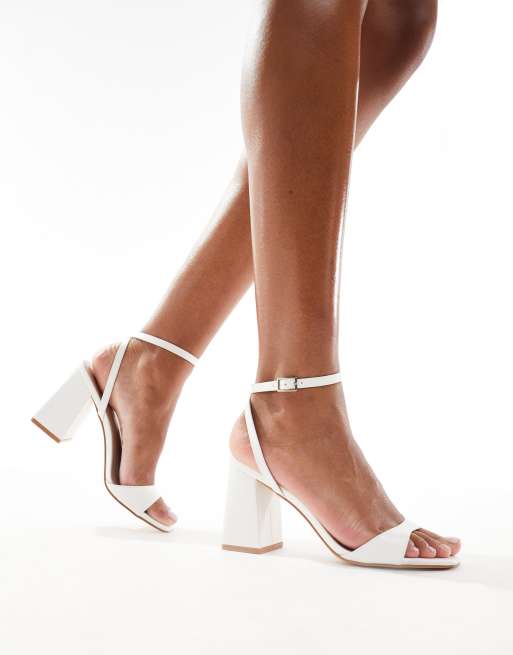 Sandalias blancas con tacón grueso Wink 2 de RAID