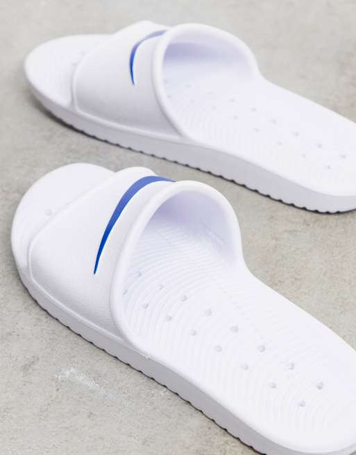 Sandalias blancas y azules Kawa Shower de | ASOS