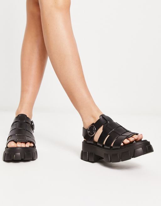 Sandalias cangrejeras negras planas con suela gruesa de goma Finalist de ASOS DESIGN