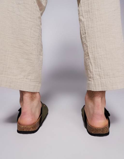 Sandalias caquis con dos correas y suela de corcho de ASOS DESIGN, 3 de 4