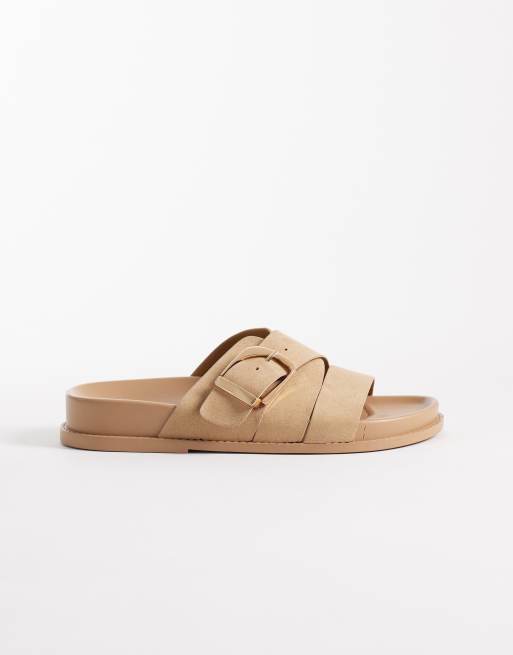 Sandalias color arena sin cierres con diseño de dos tiras Freeway de ASOS DESIGN, 2 de 4