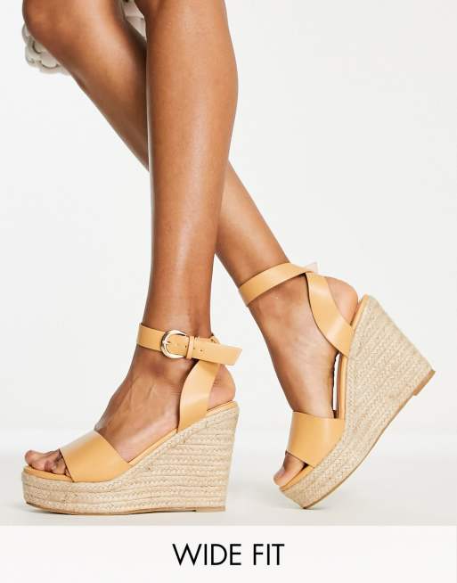 Sandalias cuña color camel store
