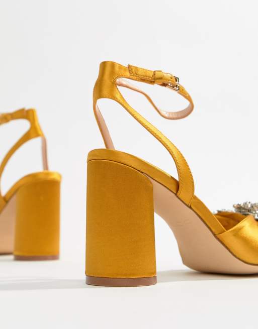 Sandalias tacon mostaza best sale